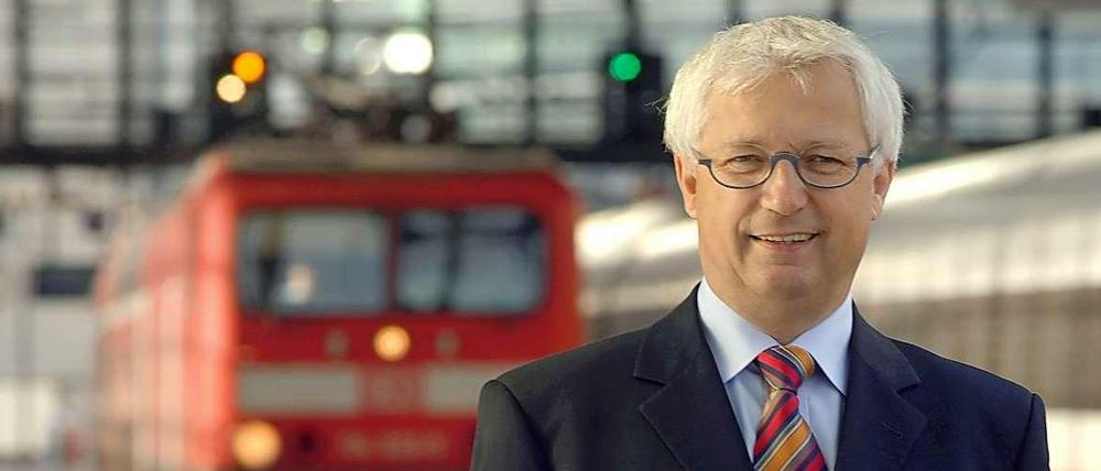 Hans-Werner Franz, seit November 2003 Chef beim Verkehrsverbund Berlin-Brandenburg (VBB), verlässt das Unternehmen und wird am 27. Februar in den Ruhestand verabschiedet.