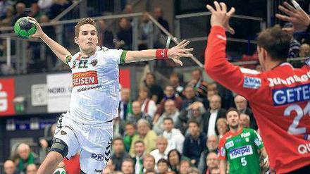 Aufgestiegen. Wie schon gegen Magdeburg wird Tom Skroblien aus dem zweiten Füchse-Team auch heute in Flensburg spielen. 