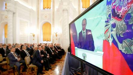 Russlands Präsident Wladimir Putin hat dem Westen vorgeworfen, sein Land und dessen Wirtschaft unter dem Deckmantel der Ukraine-Krise vernichten zu wollen. 