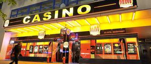 Die Zahl der Spielhallen ist in Berlin im vergangenen Jahre gesunken.