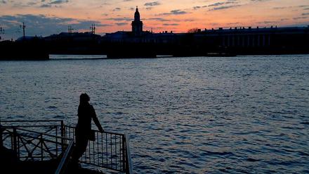 Earth Hour in Sankt Petersburg- die Silhouette bleibt dunkel.