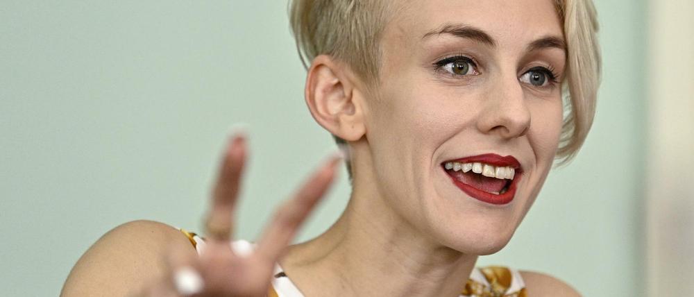Die Anstößige. Die Österreicherin Lisa Eckhart polarisiert – als Autorin wie auf der Bühne.