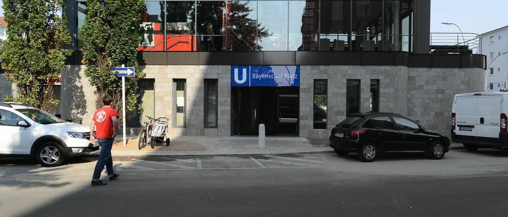 Über dem U-Bahnhof Bayerischer Platz liegt seit gut einem Jahr das Café Haberland. Dort finden auch Veranstaltungen statt. Nach einem Pächter, der bleibt, wird noch gesucht.