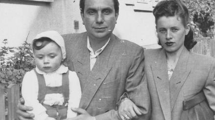 Lea und Aron Waks mit Sohn Robbi.