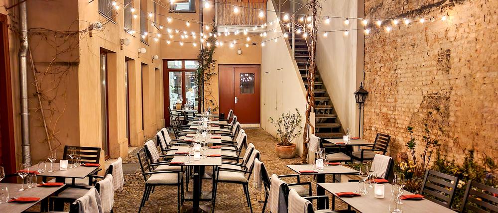 Innenhof des Weinbistros „Der Weinlobbyist“