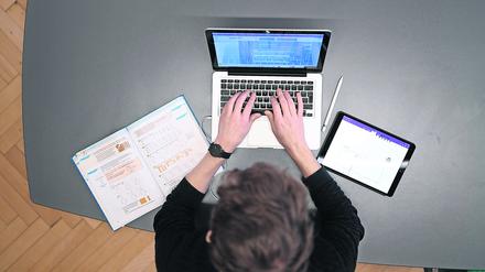 Laptops für Schulen - eine Schlüsselfrage.
