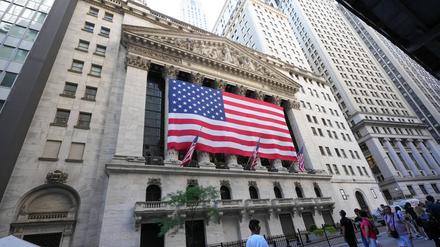 An der Wall Street setzen viele Anleger weiter auf Aktien. 