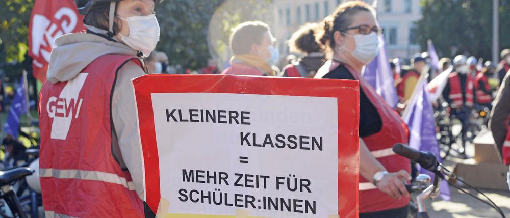 Lehrerinnen und Lehrer haben bereits im vergangenen Jahr für kleinere Klassen gestreikt.
