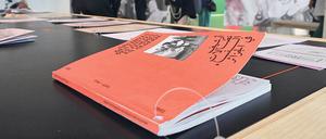 Die Broschüre der Initiative „Archives des luttes des femmes en Algérie“ liegt im Friedericianum aus.