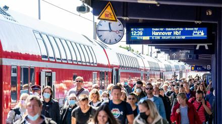 Das Neun-Euro-Ticket sorgte für volle Züge und Bahnhöfe.
