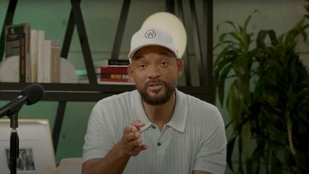Will Smith richtet sich während seines Entschuldigungsvideos an seine Zuschauer.