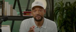 Will Smith richtet sich während seines Entschuldigungsvideos an seine Zuschauer.