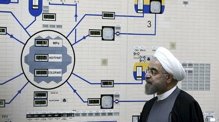Hassan Ruhani, ehemaliger Präsident des Iran, besucht das Kernkraftwerkes Buschehr.