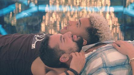 Gemeinsame Traumaverarbeitung: Brodie (Devin Way, links) und Noah (Johnny Sibilly). 