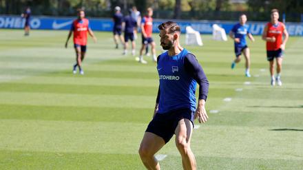 Plattenhardt beim Training am Mittwoch, bevor er sich den Fragen der Presse stellte.