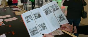 Die Broschüre mit dem Titel "Presence des Femmes", die 1988 in Algier erschienen ist. Sie enthält weitere als antisemitisch kritisierte Motive.