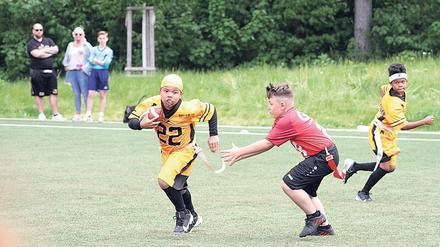 Ganz ohne Körperkontakt. Flag Football ist bei den Berliner Adlern eine beliebte Alternative zum American Football, vor allem bei Kindern und Jugendlichen.