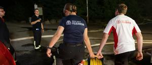 Im Grunewald waren in der Nacht zu Freitag mehr Einsatzkräfte der Freiwilligen Feuerwehr als der Berufsfeuerwehr anwesend.