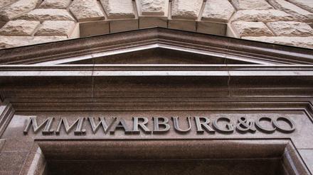 Der Untersuchungsausschuss will klären, ob ob führende SPD-Mitglieder auf den Steuerfall der Hamburger Warburg Bank Einfluss genommen haben.