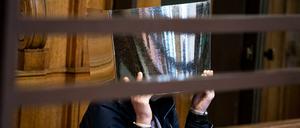 Zu Beginn des Prozesses am Dienstag schwieg der Angeklagte. 