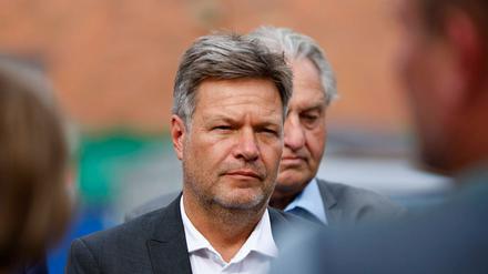 Aus Kreisen des von Robert Habeck geführten Wirtschaftsministeriums heißt es, dass auf die Umlage keine Mehrwertsteuer erhoben werden soll.