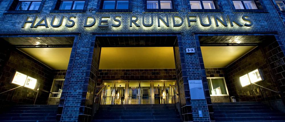 Düstere Stimmung: Im Haus des Rundfunks an der Masurenallee ließ Ex-Intendantin Patricia Schlesinger ihr Büro und eine gesamte Etage umbauen – für insgesamt 1,4 Millionen Euro. 