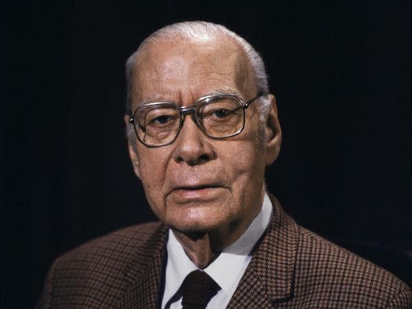 Der Berliner Theaterkritiker Friedrich Luft im Jahr 1990.