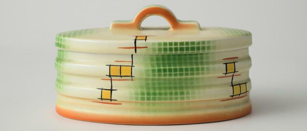Gebäckdose. Entstanden ab 1930 in der Feinsteingutfabrik Christian Carstens, Gräfenroda.