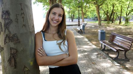 Klara Schedlich (Bündnis 90/Die Grünen, Jahrgang 2000) ist die jüngste Abgeordnete und stellvertretende Fraktionsvorsitzende der Grünen im Abgeordntenhaus Berlin