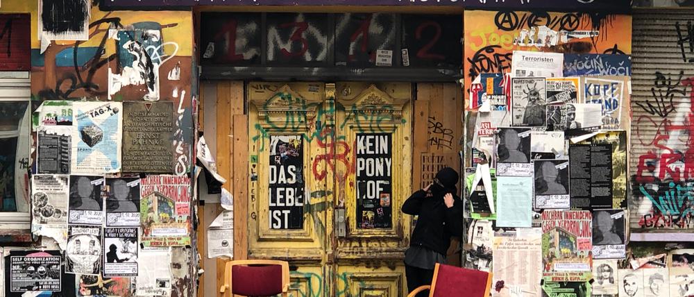 Der Eingang zum Haus in der Rigaer Straße 94 wenige Tage vor der Räumung der „Liebig 34“ am 9. Oktober.