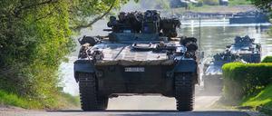 Ein Panzer des Typs Marder