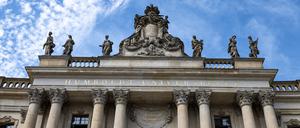 Die Humboldt-Universität in Mitte. Auch dort könnten sich Studierende aus Drittstaaten für Studienplätze im kommenden Sommersemester bewerben.