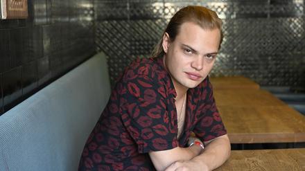 Wilson Gonzalez Ochsenknecht übernimmt mit zwei Freunden die Kantine Kohlmann am Schlesischen Tor. Der Laden heißt jetzt „Kante“ und vereint ein Restaurant, eine Bar und einen ausgebauten Keller für kleine Konzerte. 