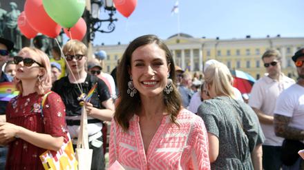 Die finnische Premierministerin Sanna Marin bei der „Helsinki Pride“ 2022.  