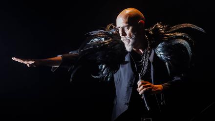 Gewohnt duster: „Bauhaus“-Frontmann Peter Murphy