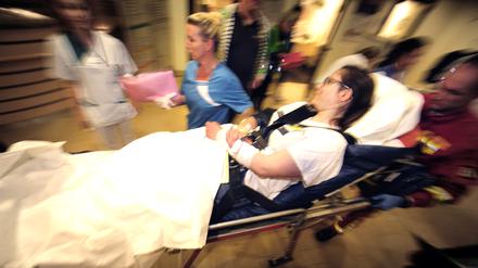Starke Nerven nötig. Katastrophenschutzübung in einem Berliner Krankenhaus.