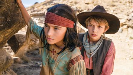 Szene aus dem Film „Der junge Häuptling Winnetou“ mit Mika Ullritz und Milo Haaf.