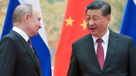 Wladimir Putin und sein chinesischer Amtskollege Xi Jinping während eines Treffens im Staatlichen Gästehaus Diaoyutai Anfang Februar.