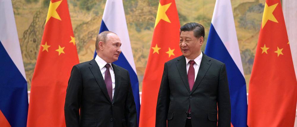 Wladimir Putin, Präsident von Russland, mit Xi Jinping, Präsident von China.