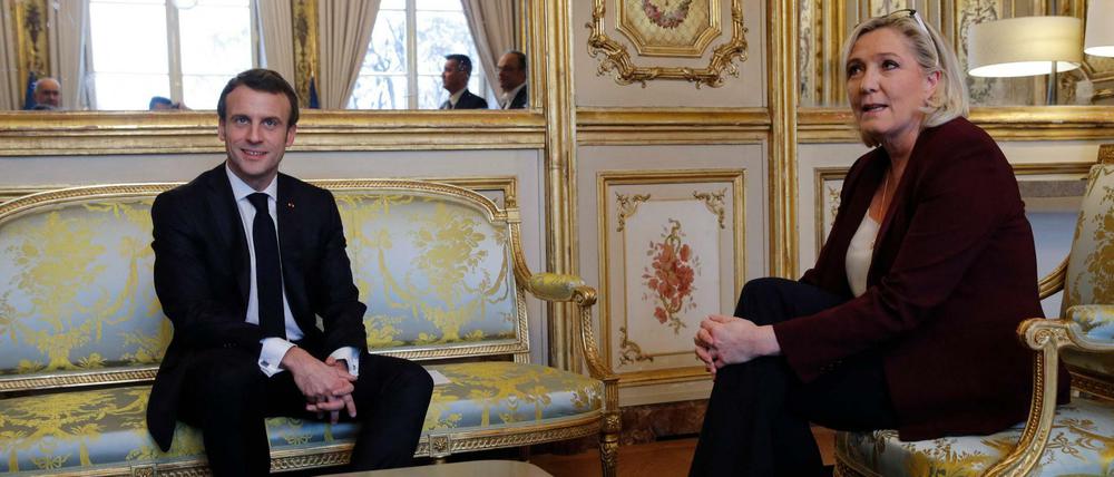 Probe sitzen im Elysée-Palast: Marine Le Pen zu Besuch bei Präsident Emmanuel Macron.