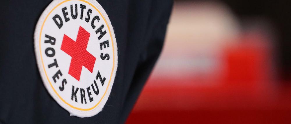 Der Suchdienst des Deutschen Roten Kreuzes hilft Menschen weltweit bei der Suche nach ihren Angehörigen.