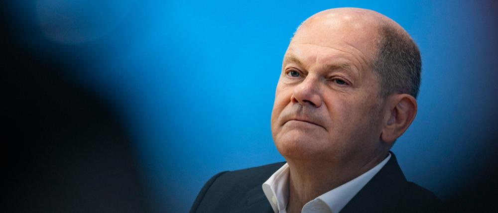 Olaf Scholz ist erstmals als Kanzler in der Sommerpressekonferenz der Bundespressekonferenz zu Gast.