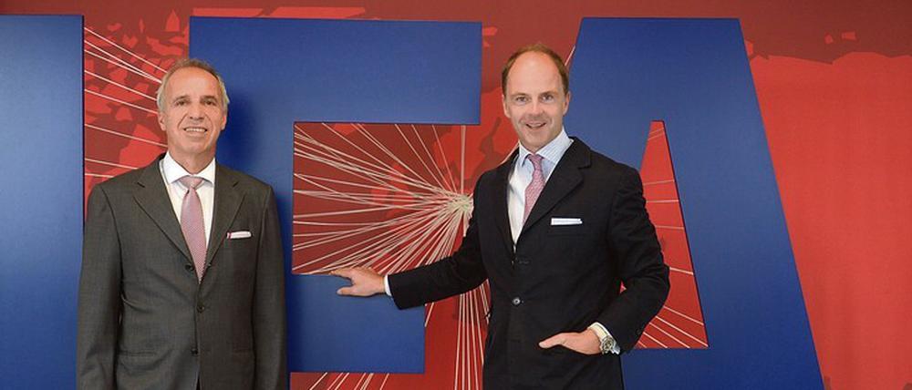 otDie Macher der Ifa. Das Foto aus dem Jahr 2013 zeigt den damaligen Aufsichtsratsvorsitzenden der Messe Berlin, Hans-Joachim Kamp (links) mit dem Vorsitzenden der Geschäftsführung, Christian Göke. Der langjährige Philips-Manager Kamp führte bis 2020 auch den Aufsichtsrat der gfu, dem Rechteinhaber der Ifa.