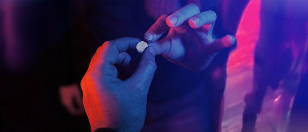 Derzeit liegt es in Berlin im Ermessen der Staatsanwälte, wie sie mit dem Besitz geringer Mengen von Kokain, Heroin oder Ecstasy umgehen. 