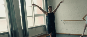 Grazie ist Disziplin. Saraha Nevada Grether als Balletttänzerin Nadja. 