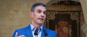 Die linke Regierung des spanischen Premier Pedro Sanchez legt umfassende Sparregeln auf. 
