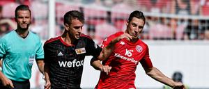 Union-Neuzugang Janik Haberer (li.) behauptete sich im Zweikampf mit Dominik Kohr. Doch seine Stärken liegen eigentlich woanders.