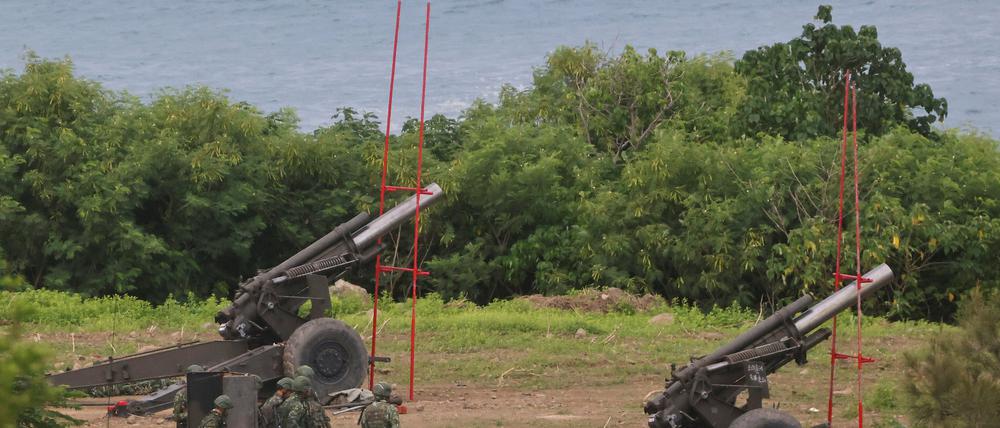 Soldaten bei Schussübungen auf Taiwan. 