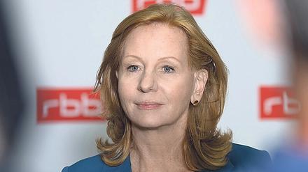 Patricia Schlesinger verteidigte im Rundfunkrat ihre Leistung als RBB-Intendantin, bedauert aber die Umstände, die die Vorwürfe gegen sie nun dem Sender bereiten. 