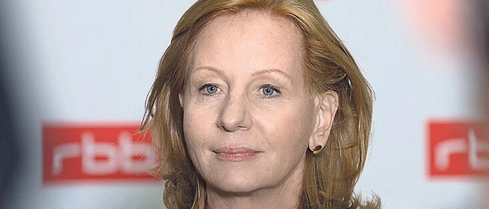 Patricia Schlesinger verteidigte im Rundfunkrat ihre Leistung als RBB-Intendantin, bedauert aber die Umstände, die die Vorwürfe gegen sie nun dem Sender bereiten. 